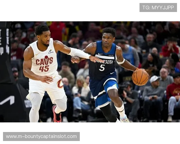 骑士森林狼对攻战，米切尔28分率队五人得分20+